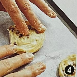 蓝带法式糕点35:                      松甜小面包/葡萄干面包的做法 步骤11