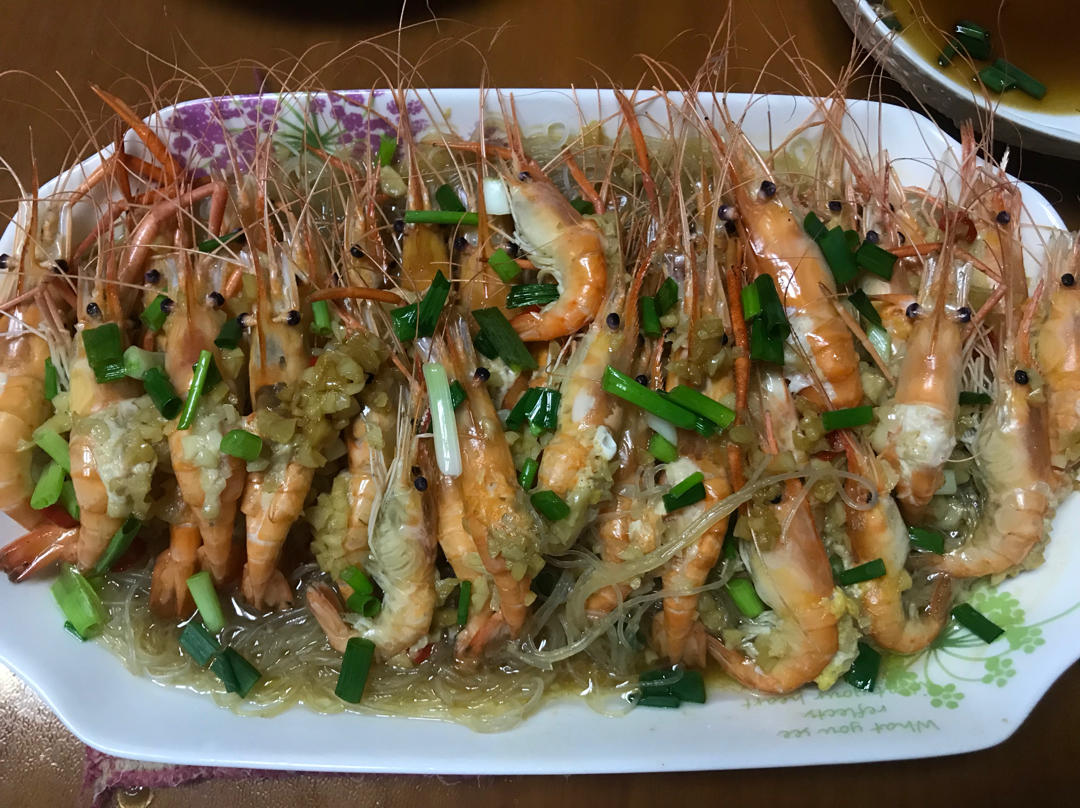 0失败的蒜茸酱粉丝蒸虾🦐🦐🦐（蒜茸酱衍生菜谱）