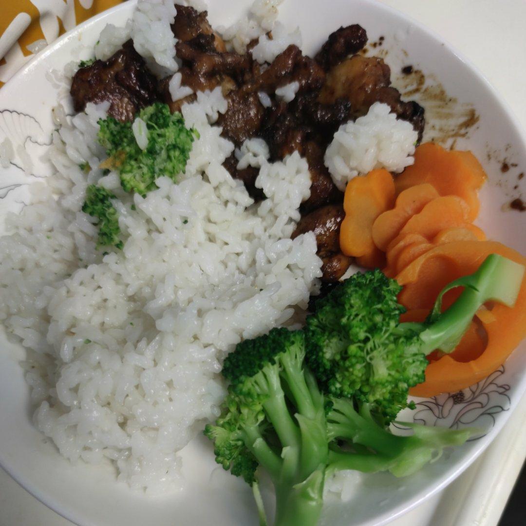 照烧鸡腿饭