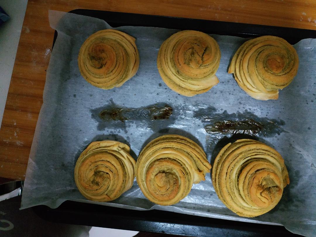 烤花馍（兰州？宁夏？反正就是很民族很家乡很好吃的烤馍馍）