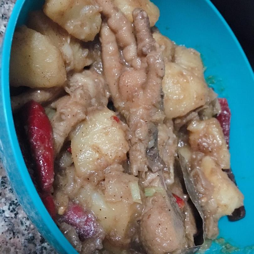 比胖哥俩更好吃的鸡爪煲