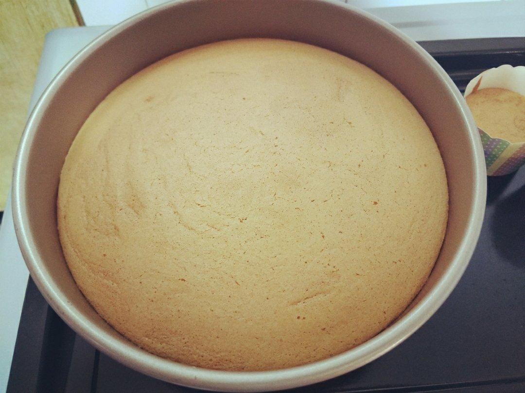 烤箱做蛋糕（戚风蛋糕的做法）