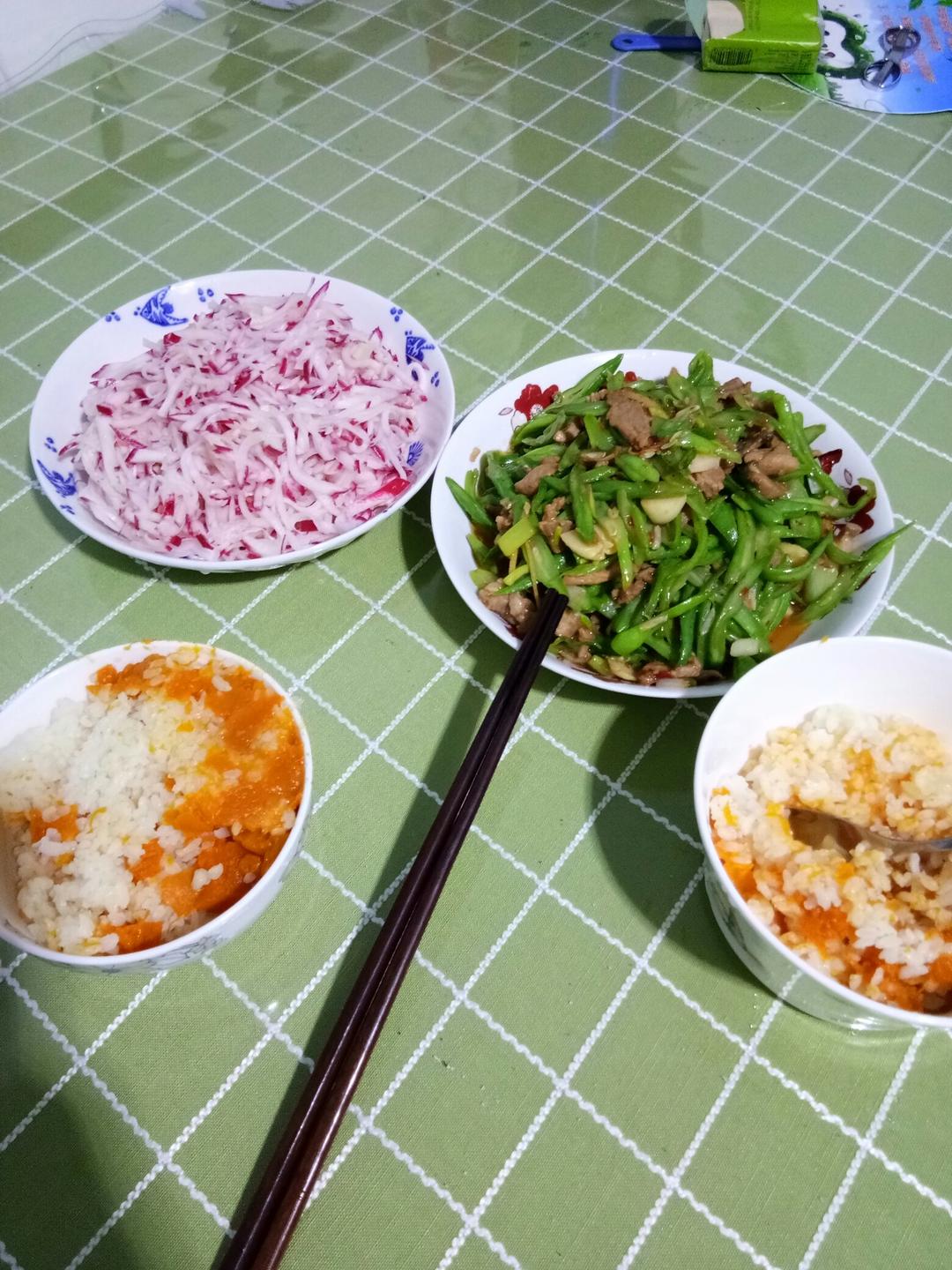 凉拌水萝卜丝