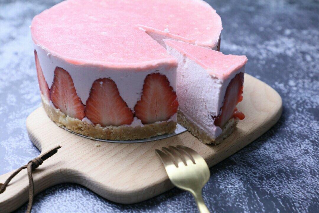 【视频】草莓慕斯蛋糕（6寸）