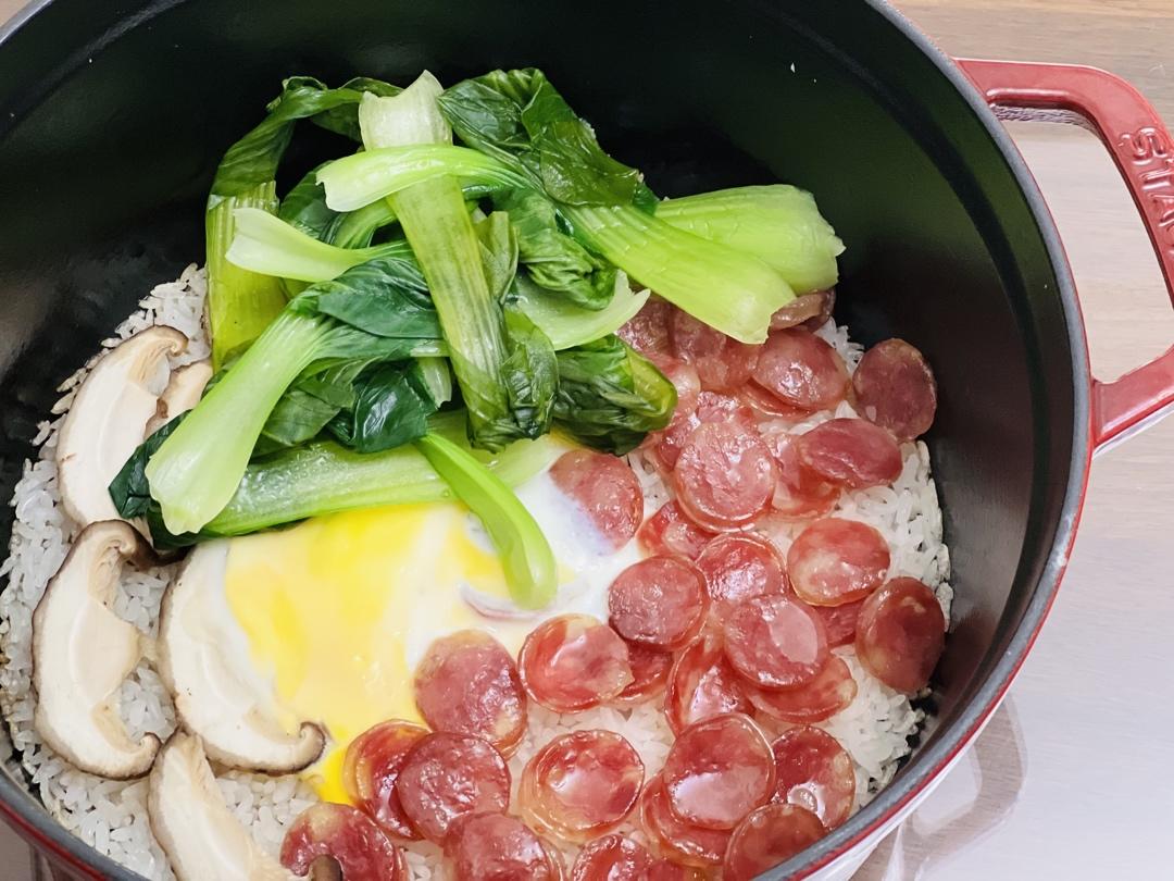 （铸铁锅版）有锅巴不粘底的腊味煲仔饭