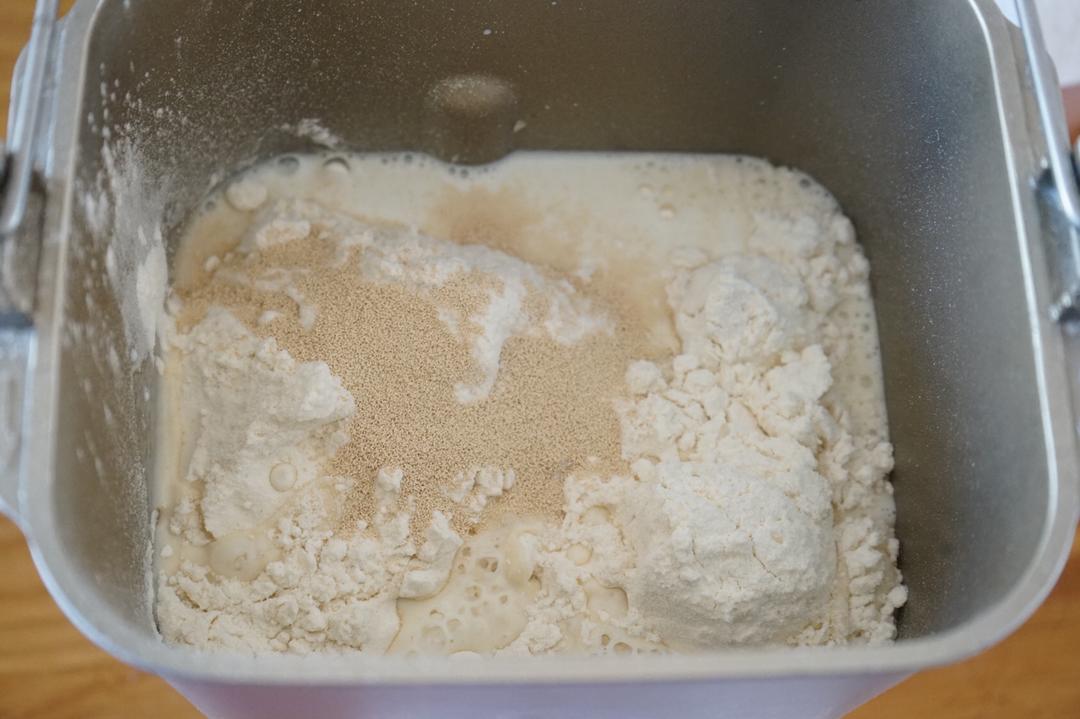 纯奶手撕吐司的做法 步骤1