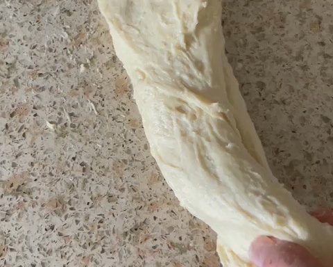手工揉基础面包，松软拉丝（教程超详细)的做法 步骤6