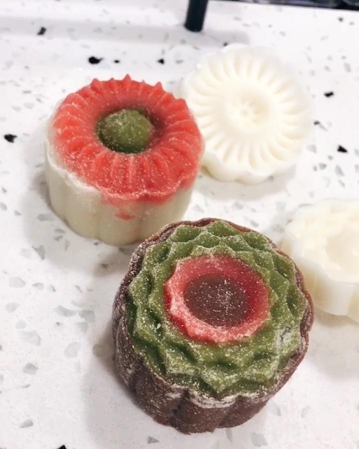 传说中的大班冰皮月饼 终于能尝到啦～