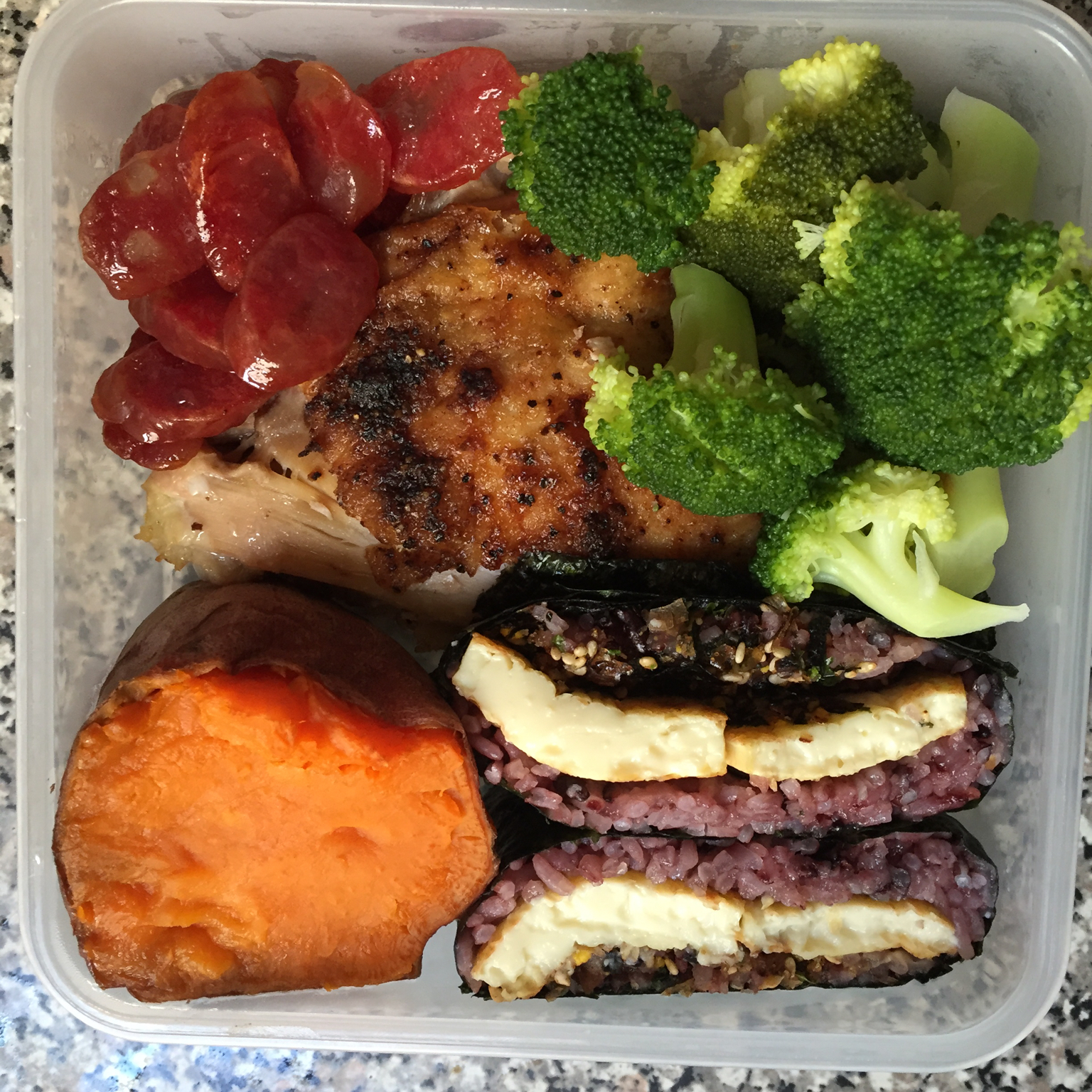 不用捏的饭团(おにぎらず)