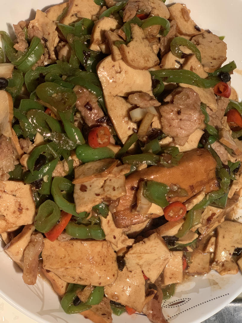 香干辣椒炒肉~  真的好吃爆了