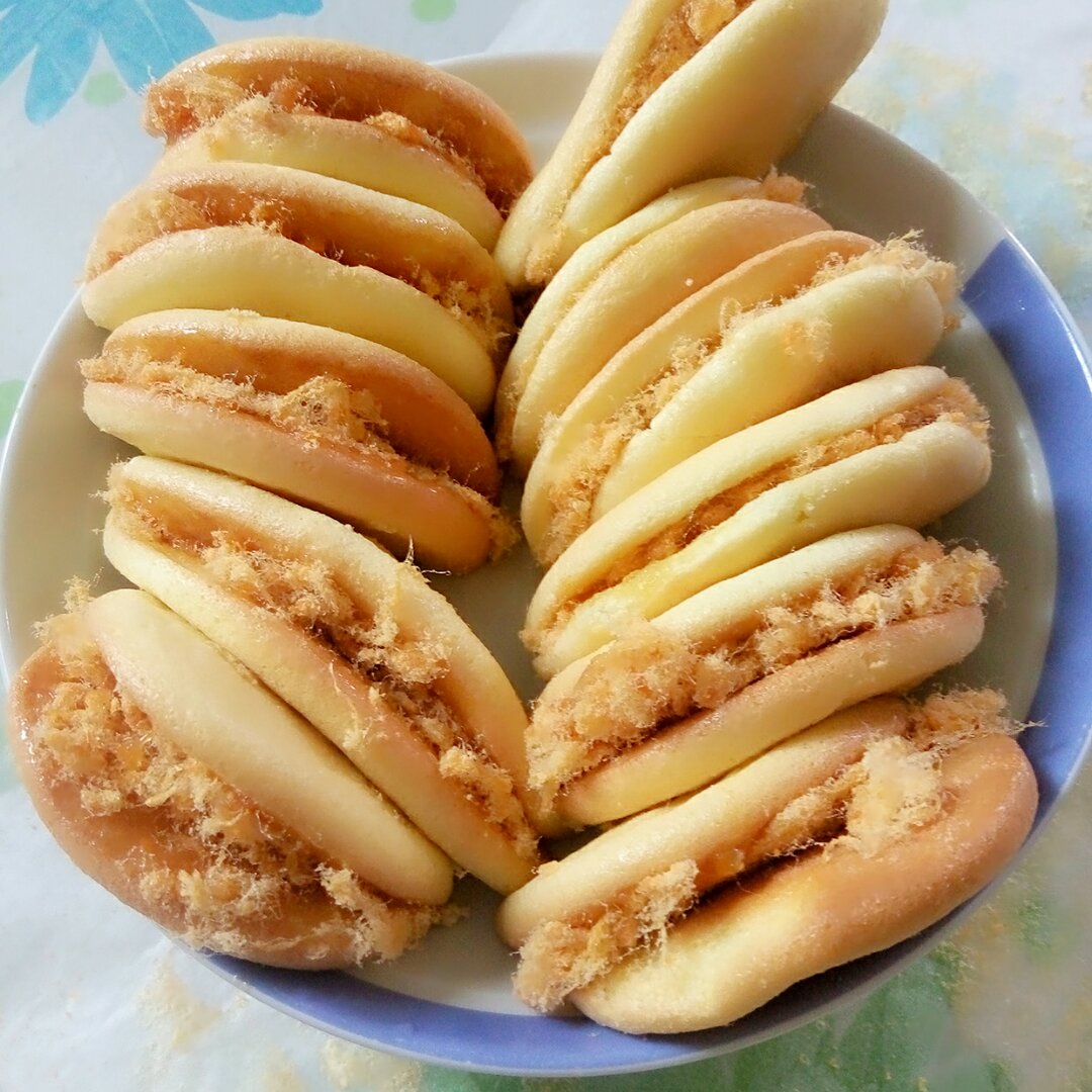 金丝肉松元宝蛋糕
