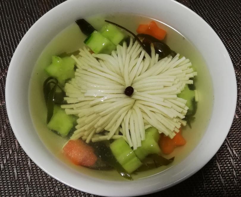 菊花豆腐汤的做法