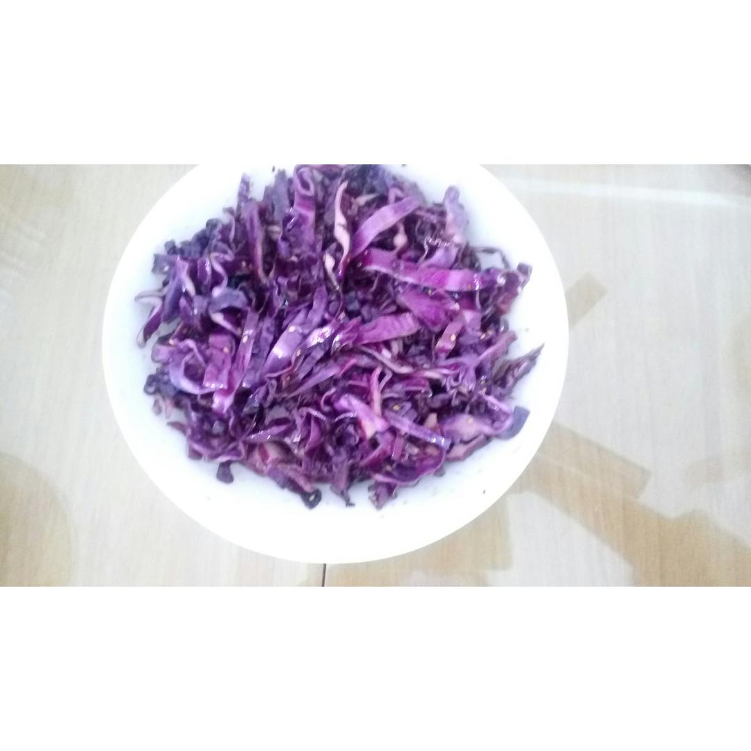 凉拌紫甘蓝