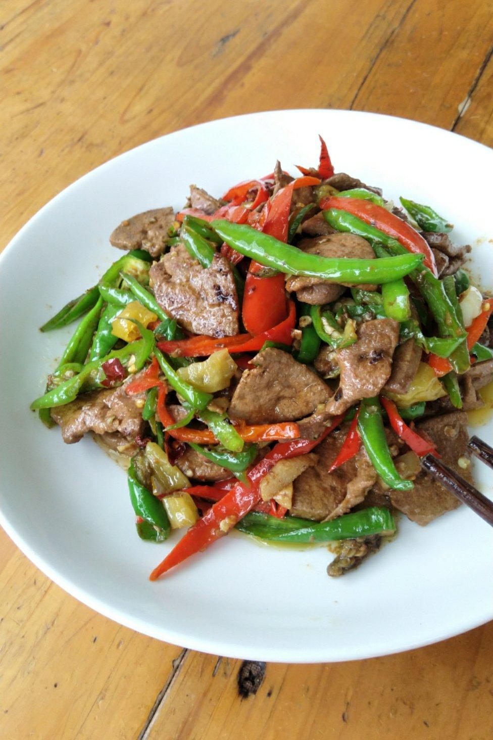巨下饭的青椒炒肉丝