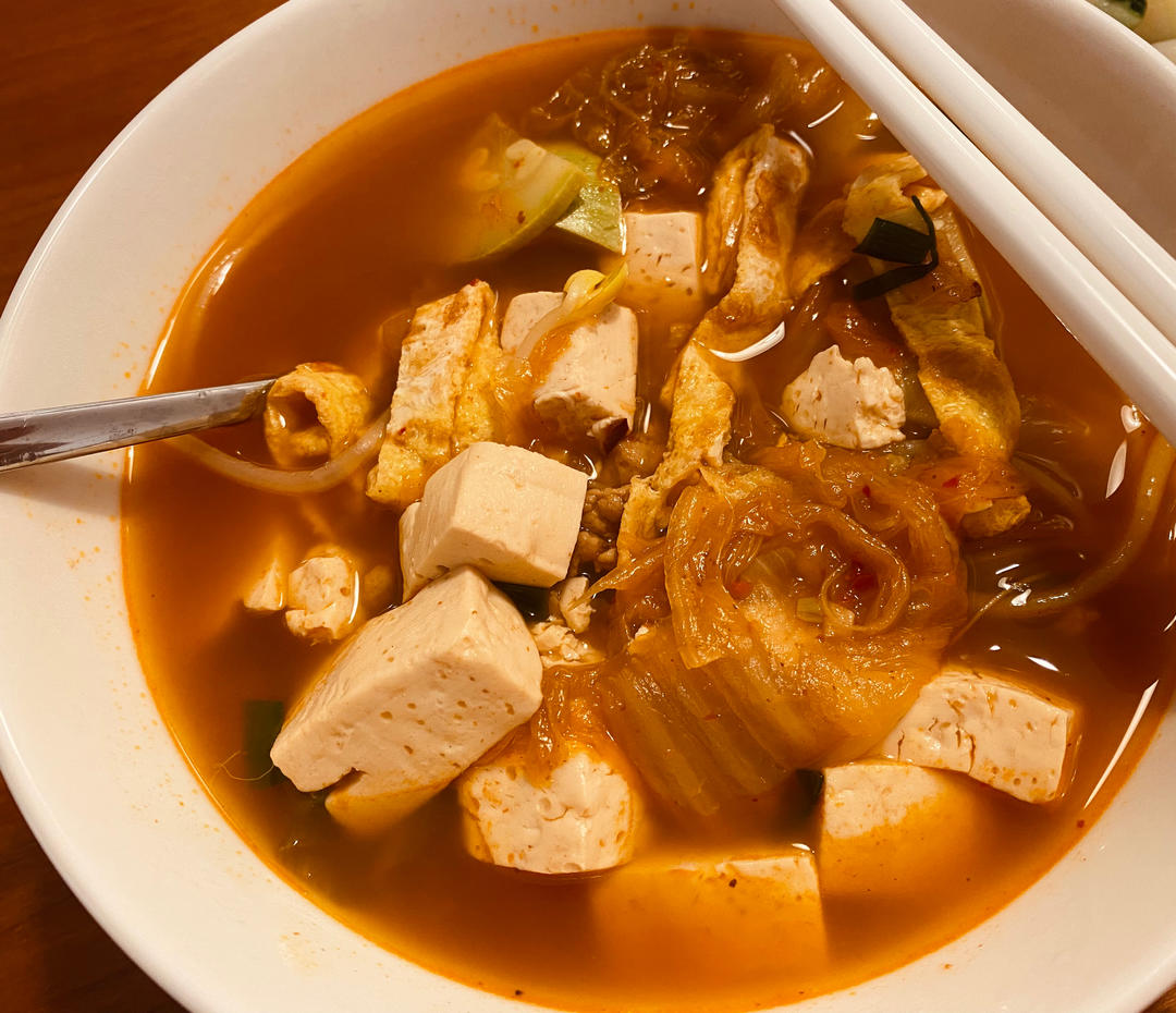 韩国大妈亲授— 韩式泡菜豆腐汤