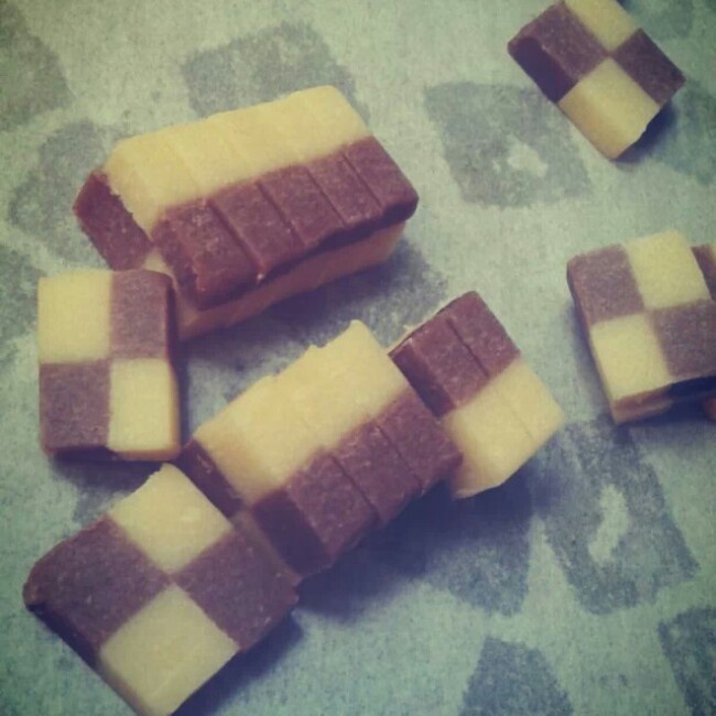 双色小棋格饼干