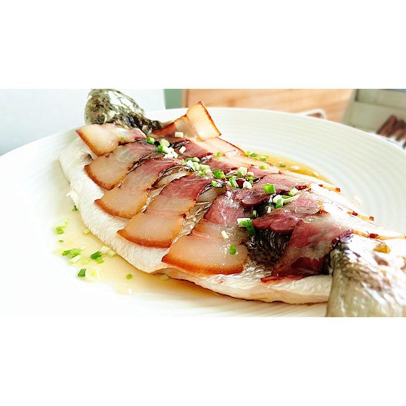 papa-tony做的五花肉蒸鱼