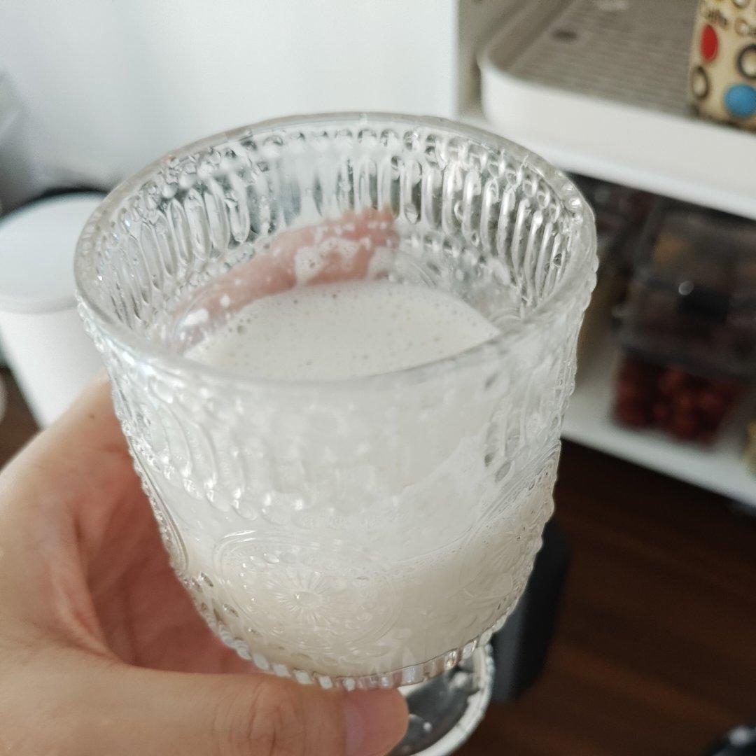 小黄人心头好：香蕉奶昔