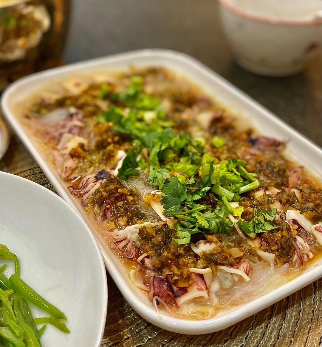 蒜蓉粉丝蒸鱿鱼