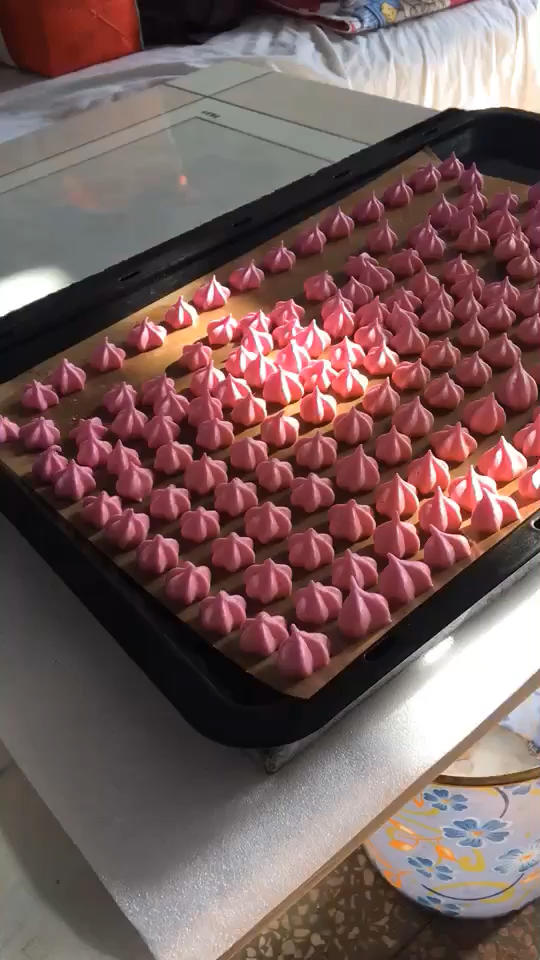 百分之九十九成功的专业版火龙果溶豆做法附蛋白霜打发视频