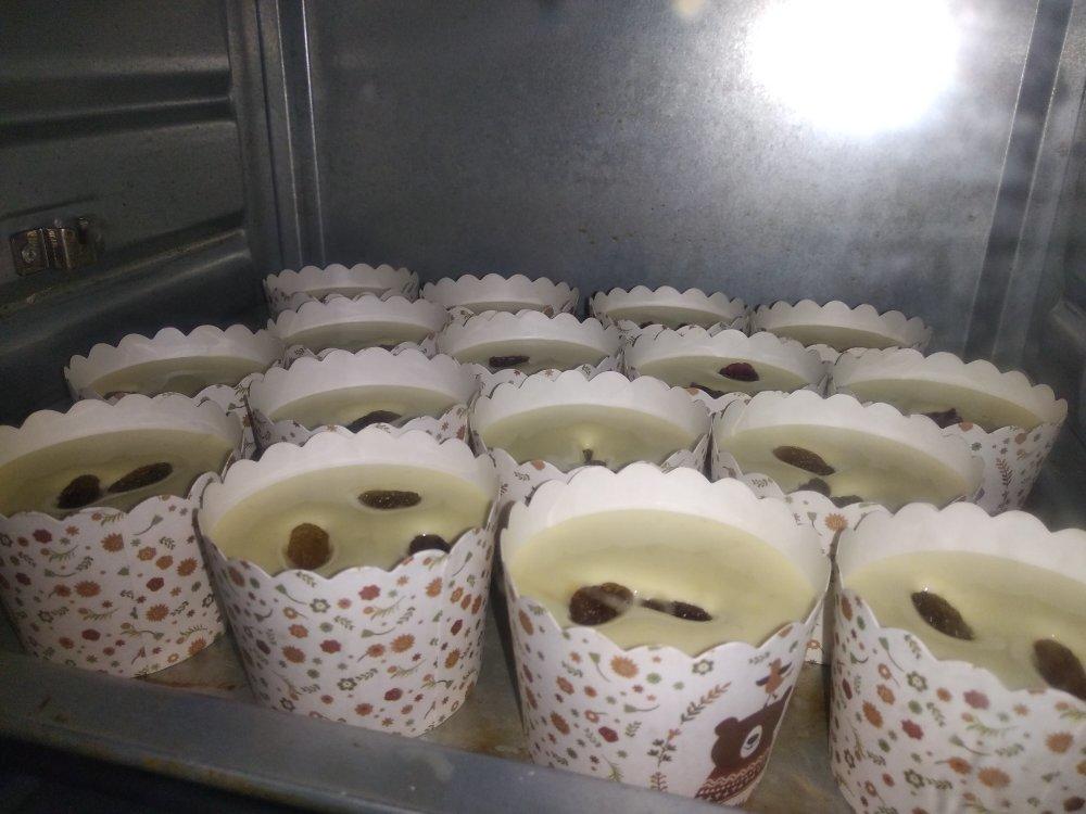 不塌不凹的纸杯戚风蛋糕