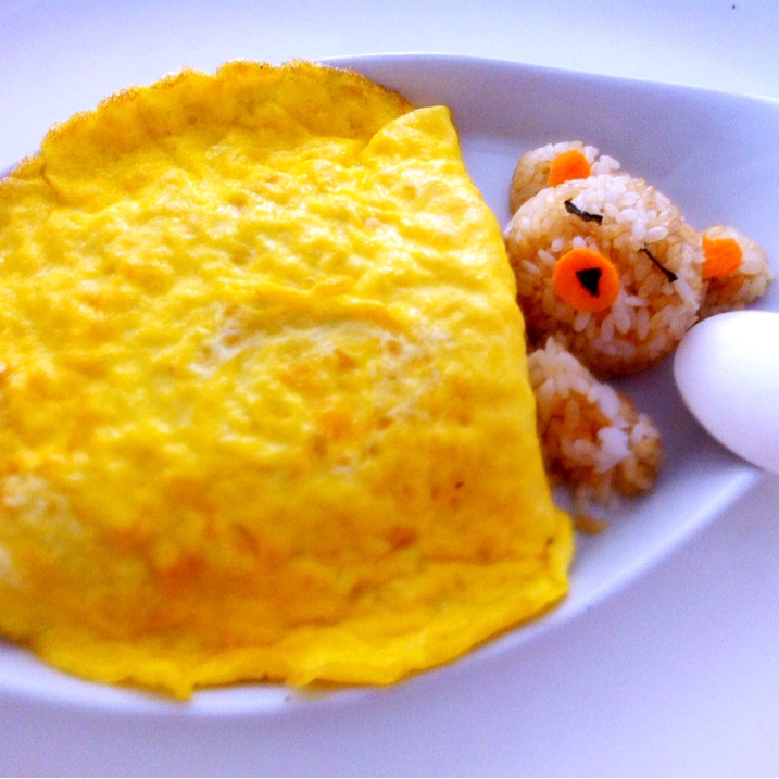 午睡的小熊蛋包饭