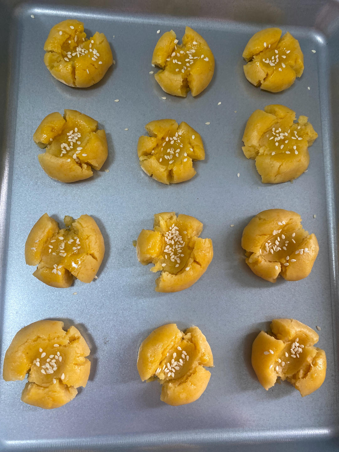 轻轻一按就碎掉的原味桃酥（不输猪油版）