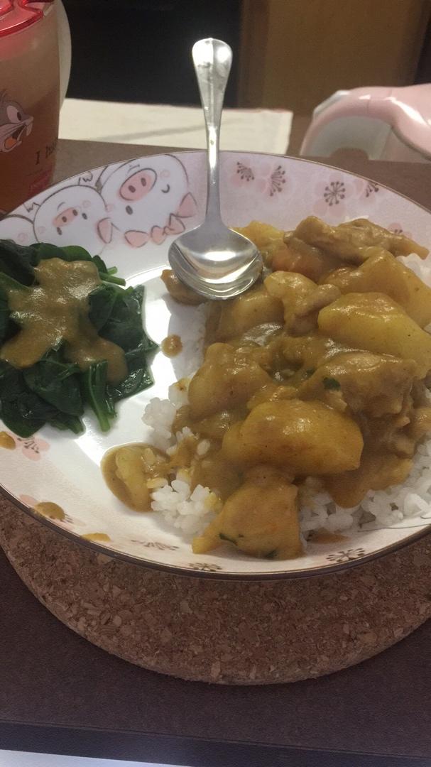咖喱鸡肉饭