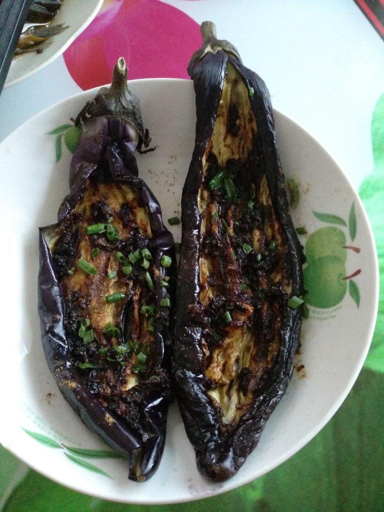 【微波炉烤茄子】