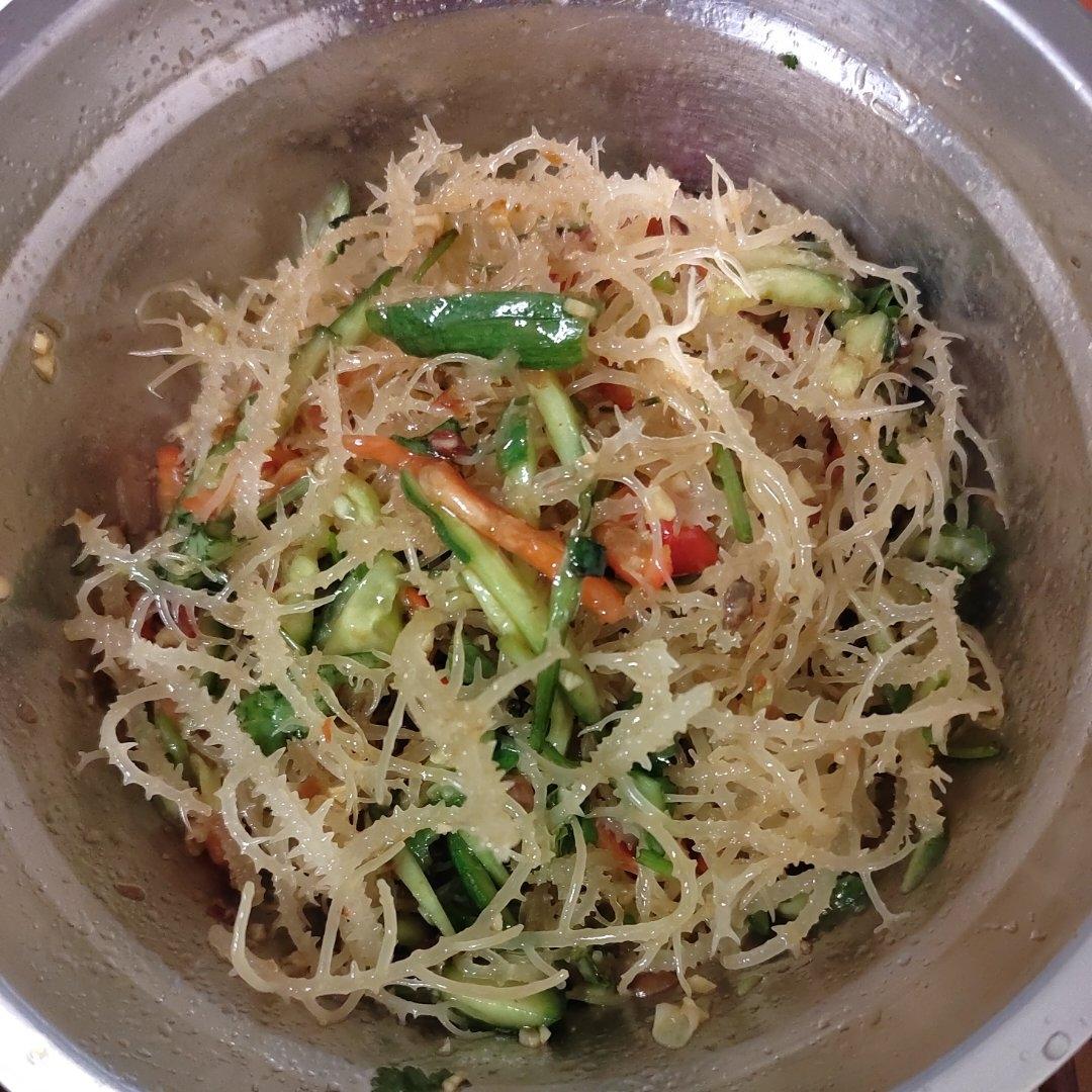 石花菜怎样凉拌才香脆好吃又下饭《石花菜拌菠菜》
