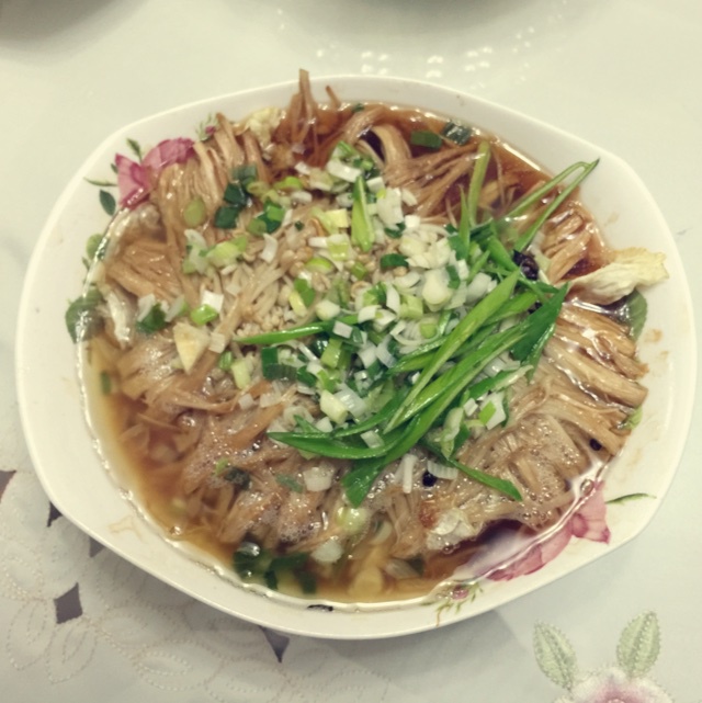 油泼金针菇
