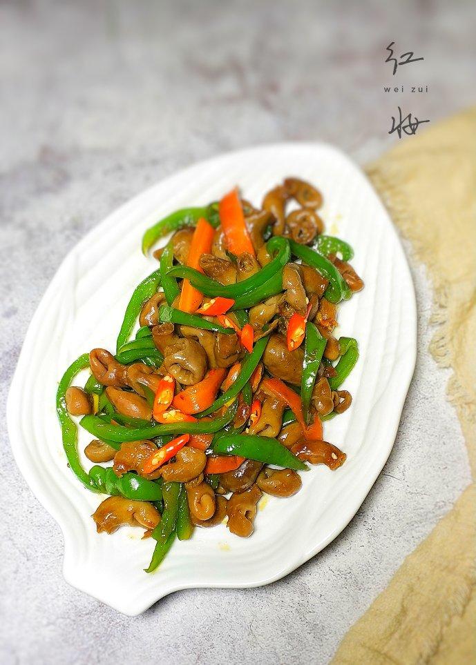 红妆微醉做的尖椒爆鲜鱼肚