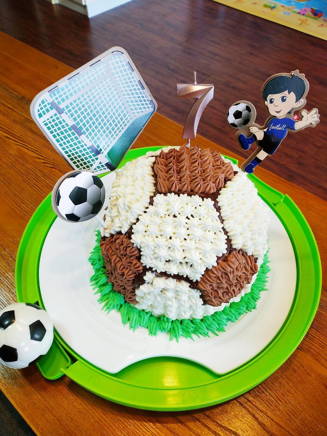足球生日蛋糕
