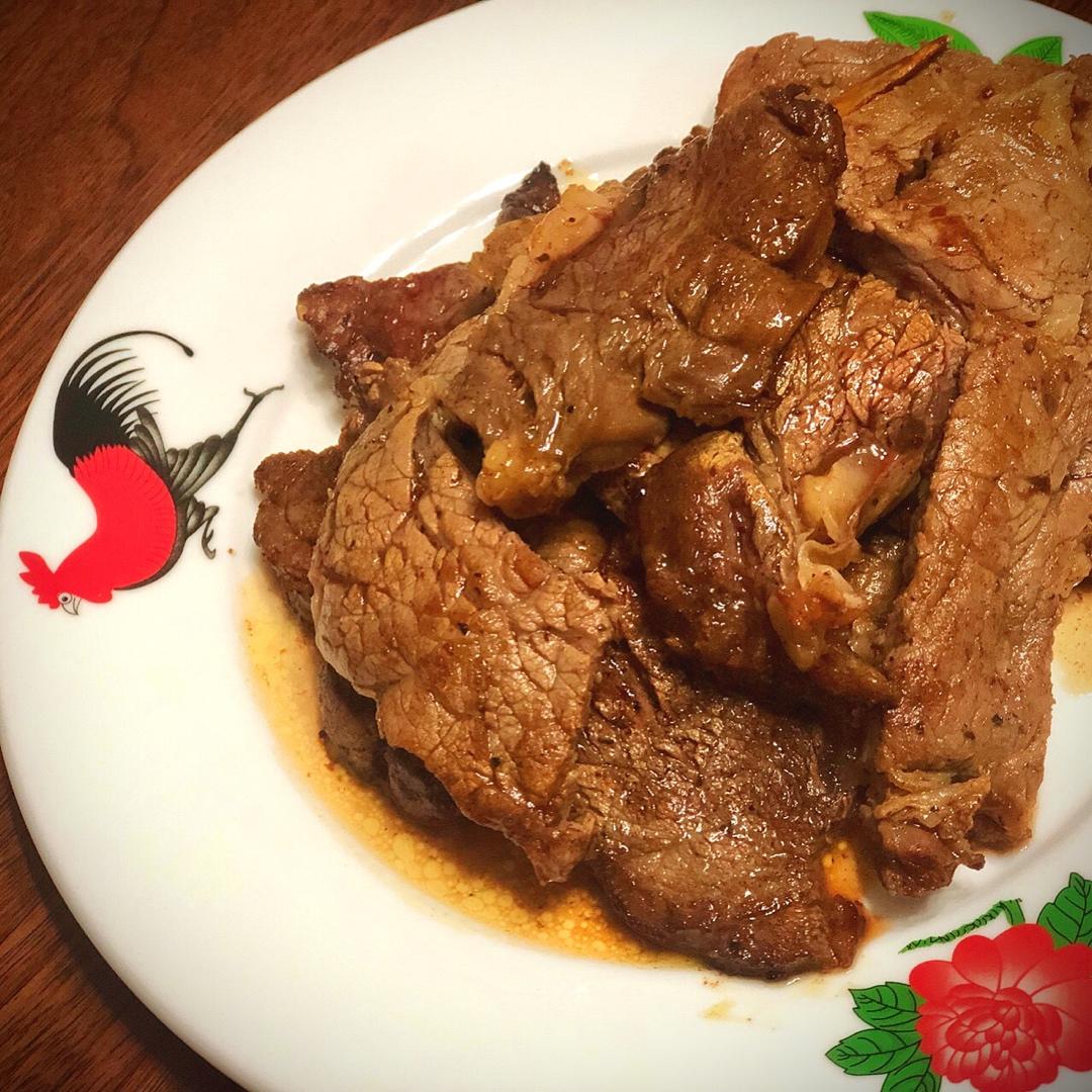 黑椒牛排