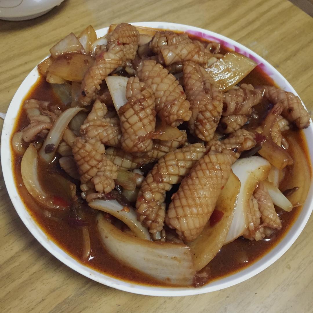 洋葱酱爆鱿鱼须