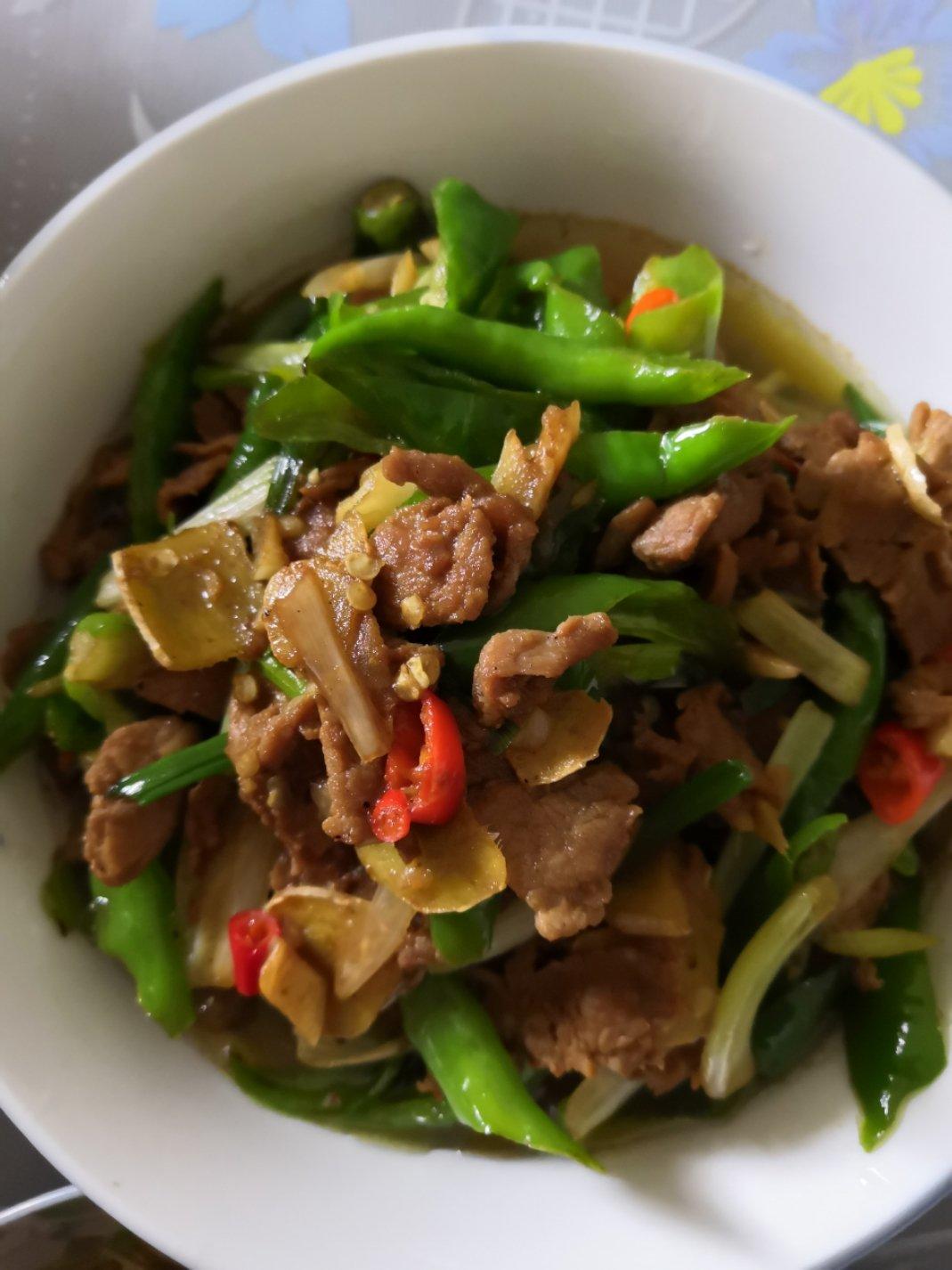 农家小炒肉【记忆中勾魂的油汤】