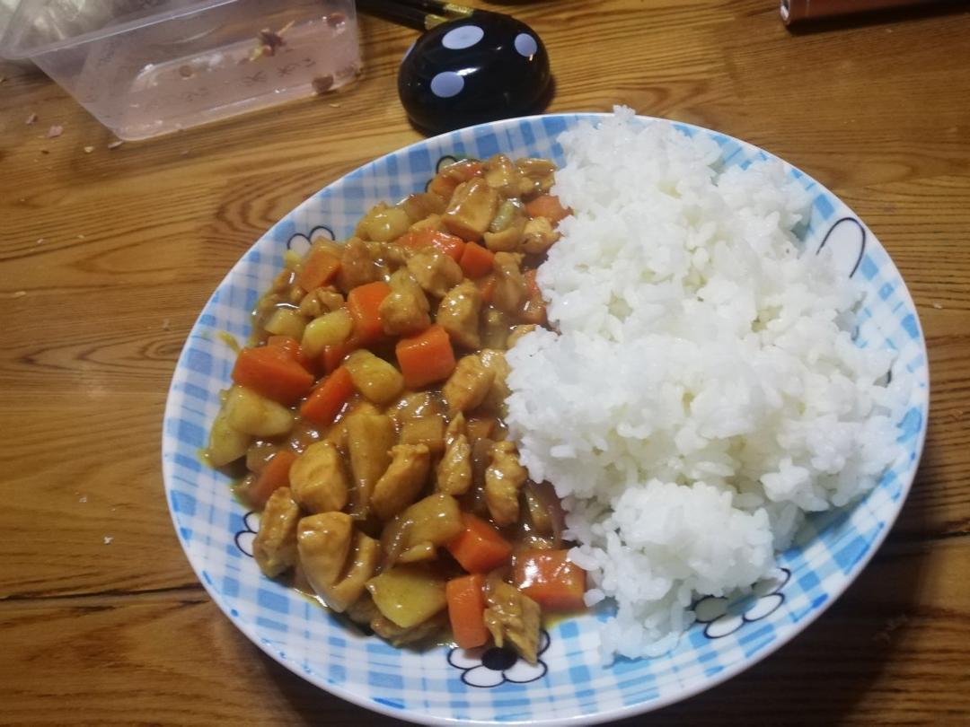咖喱鸡肉饭