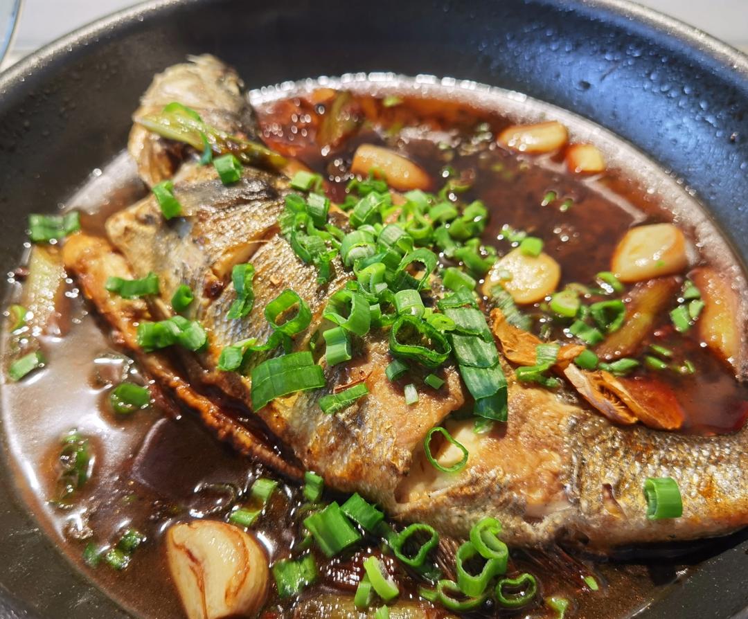 红烧鲈鱼