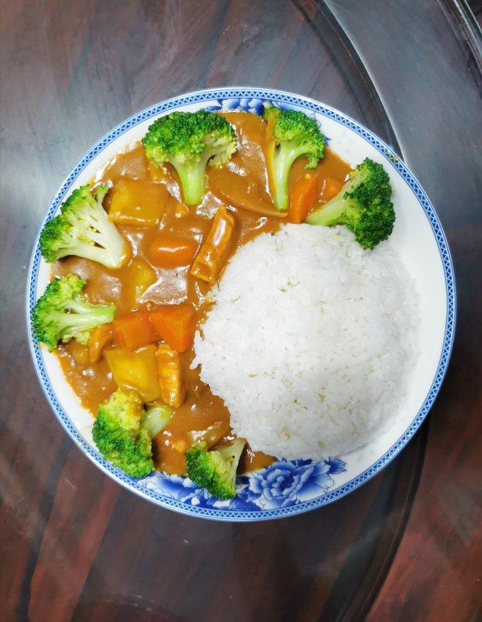 零失败日式咖喱鸡肉饭！！最正宗日本家庭做法！简单又好吃！