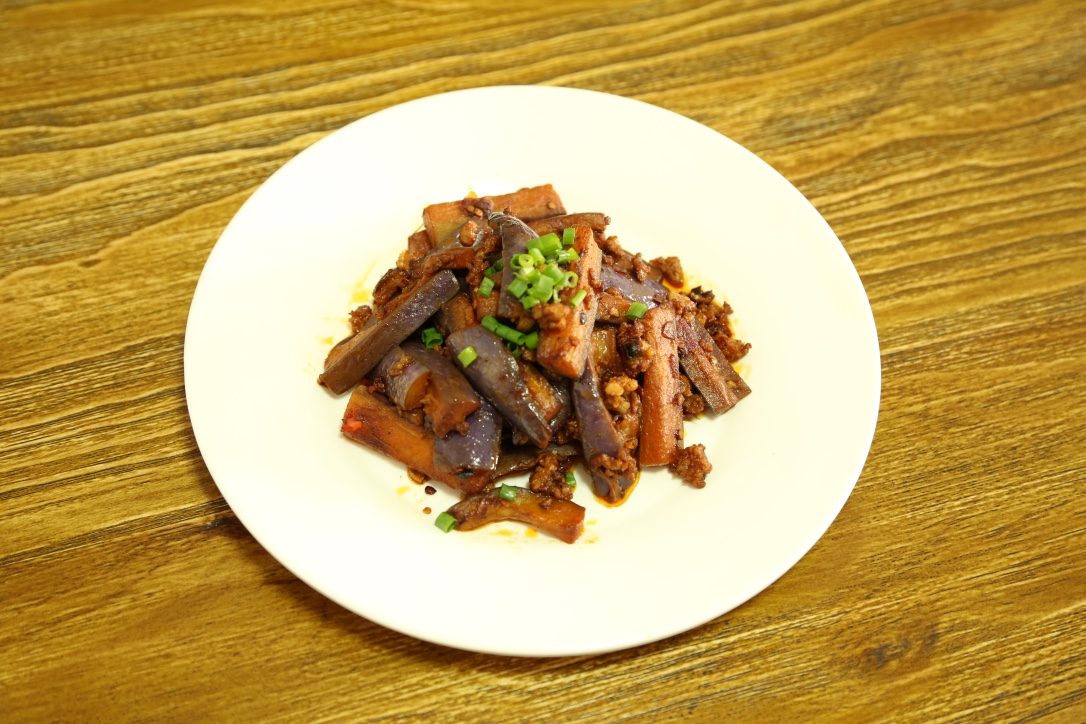 酱香肉末烧茄子