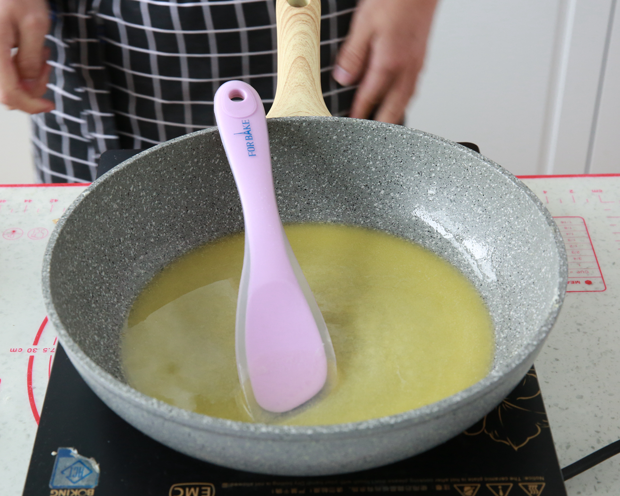抹茶味牛轧糖（棉花糖版）的做法 步骤3