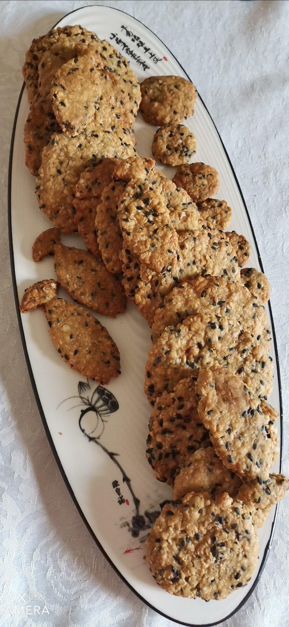 素食:有机燕麦芝麻大饼干