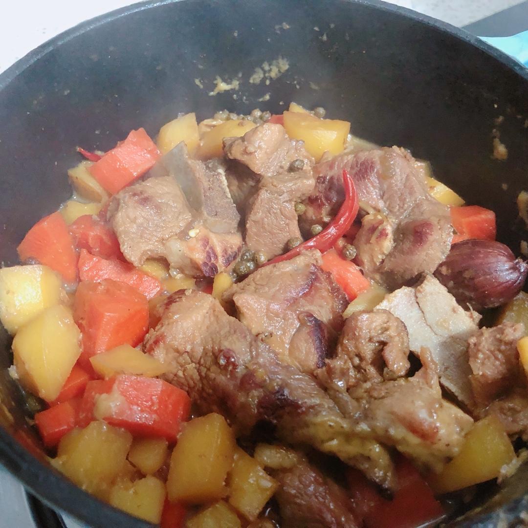 🥔土豆烧排骨，家常烧排骨