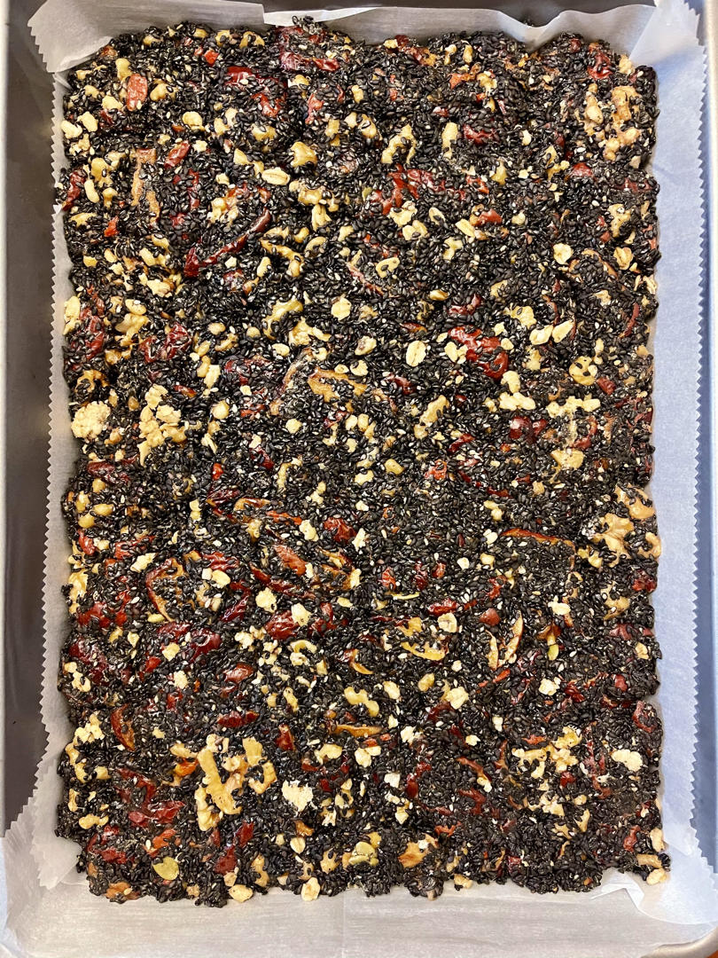 养生四物糕-红枣核桃枸杞黑芝麻