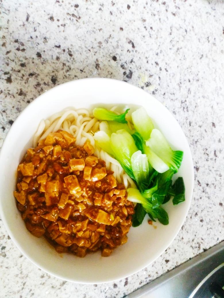 豆腐炸酱面的做法