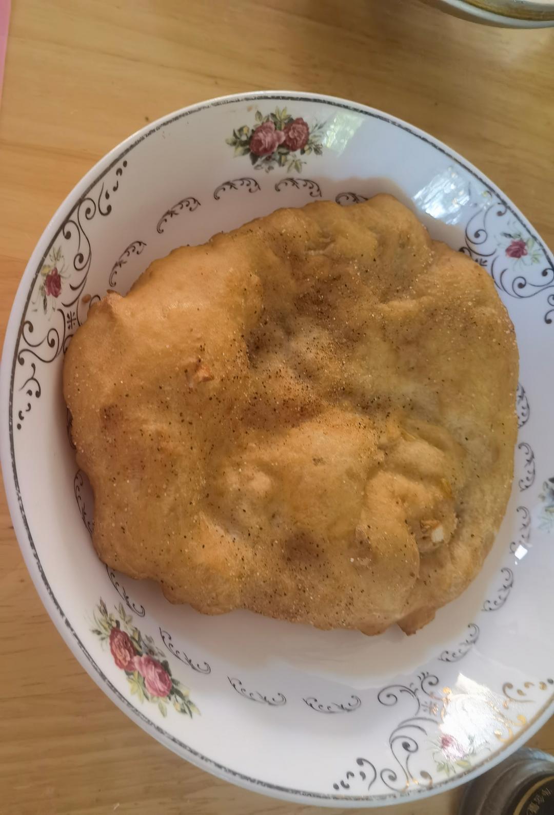 早餐店炸葱油饼 外酥里软 葱香味十足 附细节视频详解