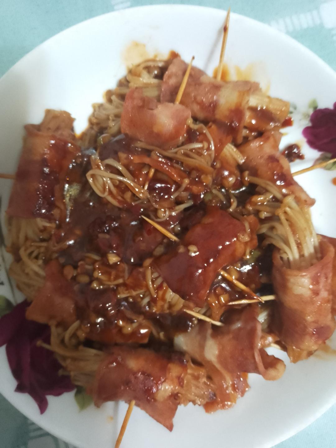 又被全家夸的金针菇培根卷❗️好吃到汤汁不剩