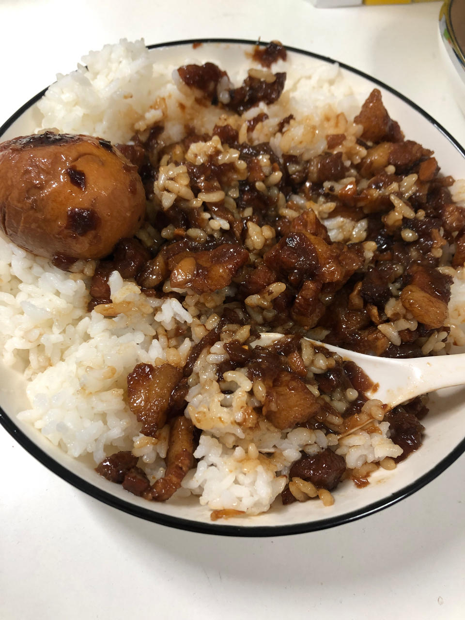 洋葱酥卤肉饭