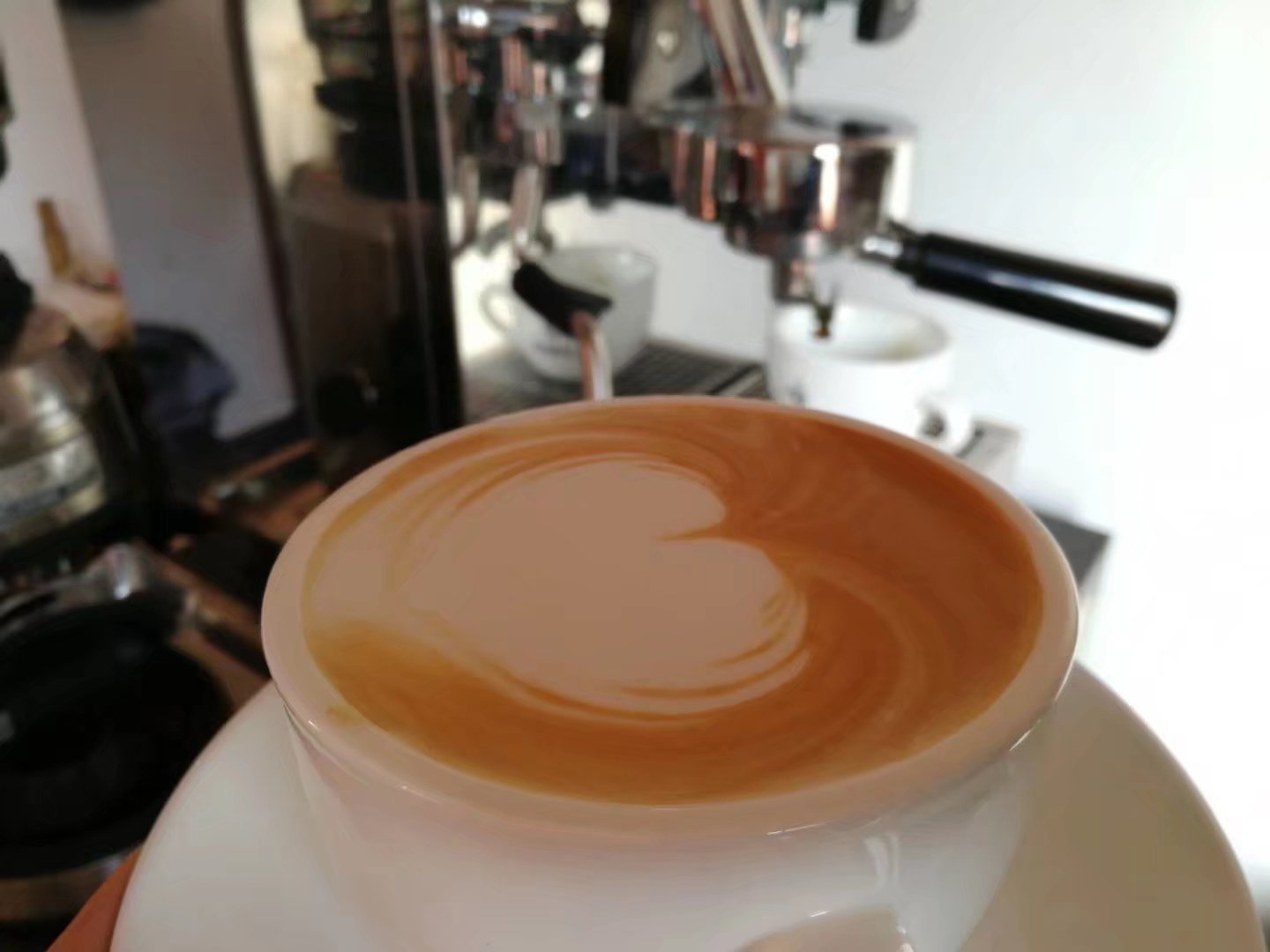 视频|用家用咖啡机，做出拉花的Cappuccino