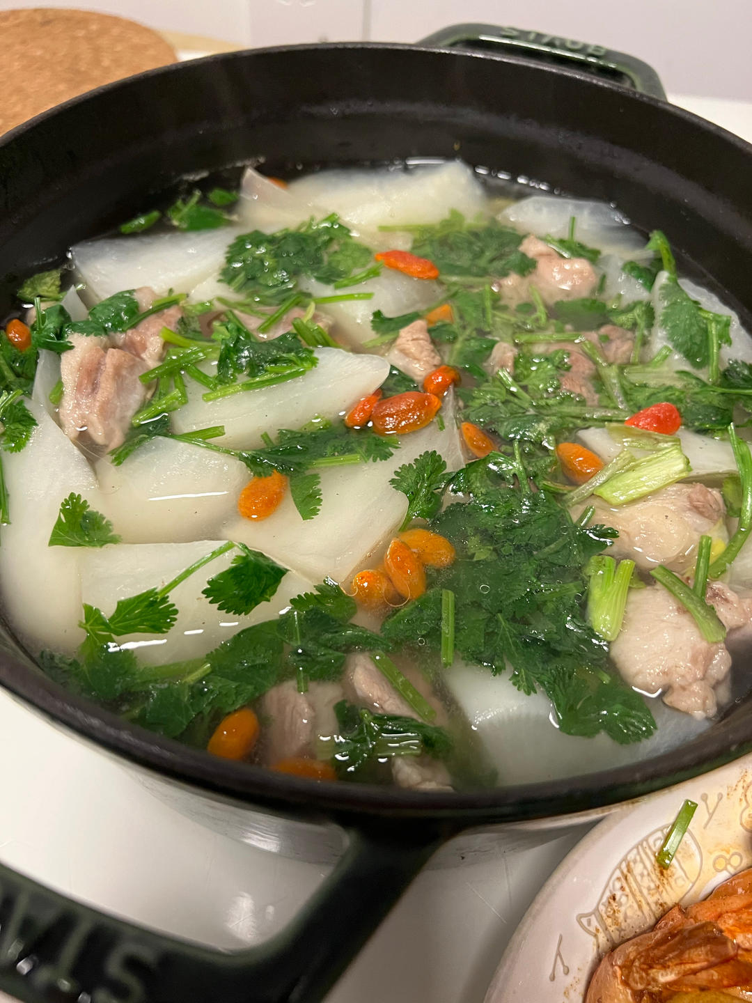 冬季暖锅，没有比萝卜炖羊肉更滋补的了